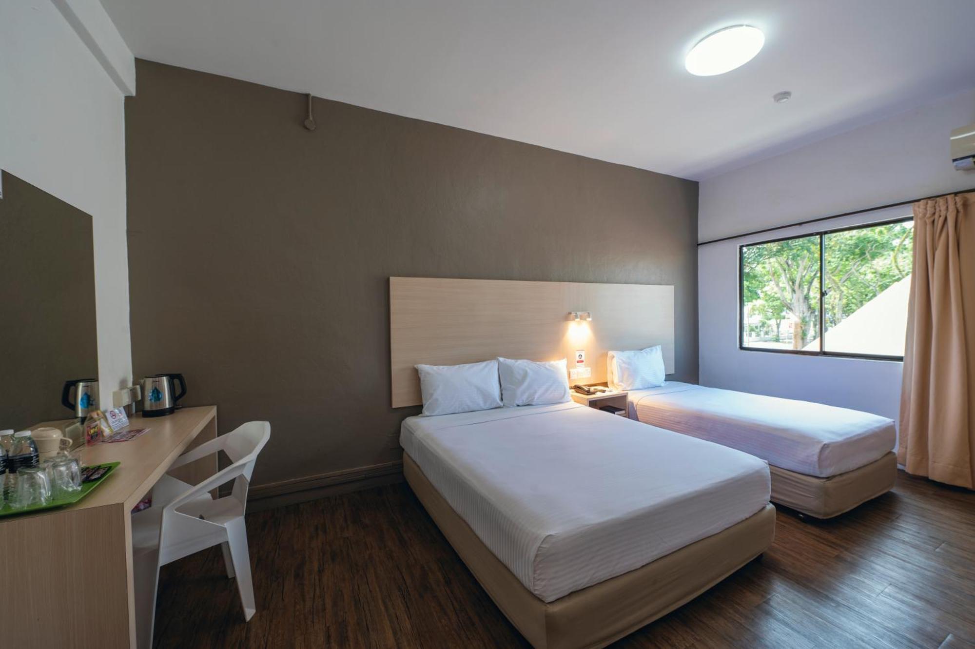 Ymca Penang Hostel Джордж Таун Екстериор снимка