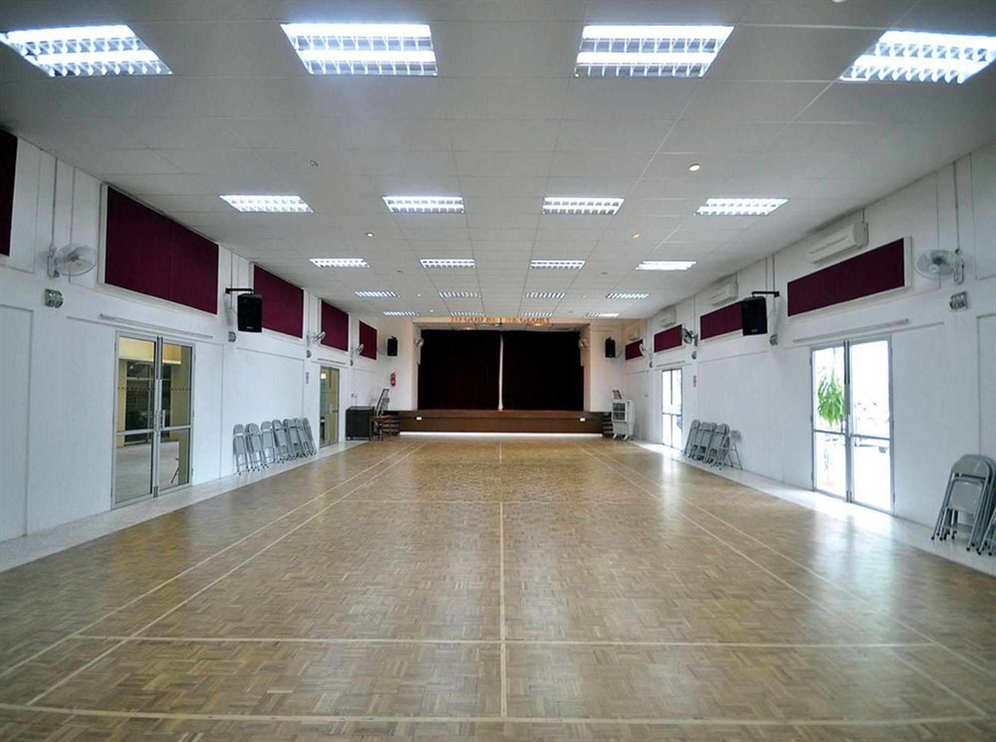 Ymca Penang Hostel Джордж Таун Екстериор снимка