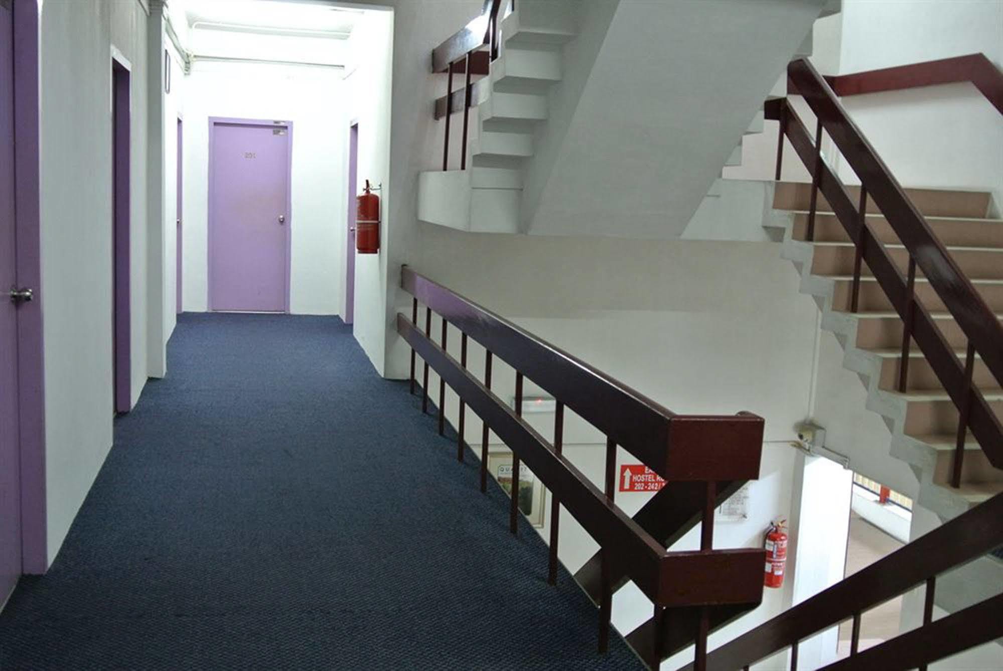Ymca Penang Hostel Джордж Таун Екстериор снимка